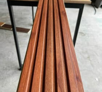 Tấm ốp lam sóng nhựa giả gỗ lux2 – Tấm ốp 5 sóng giá rẻ