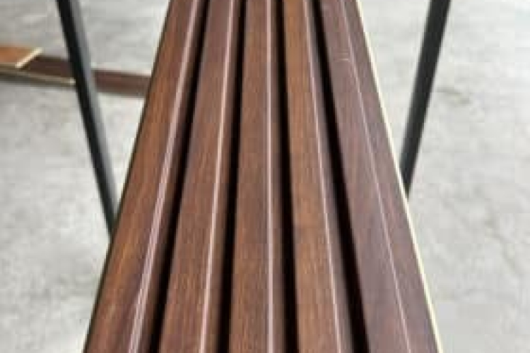  Tấm ốp lam sóng nhựa giả gỗ lux4 – Tấm ốp 5 sóng giá rẻ